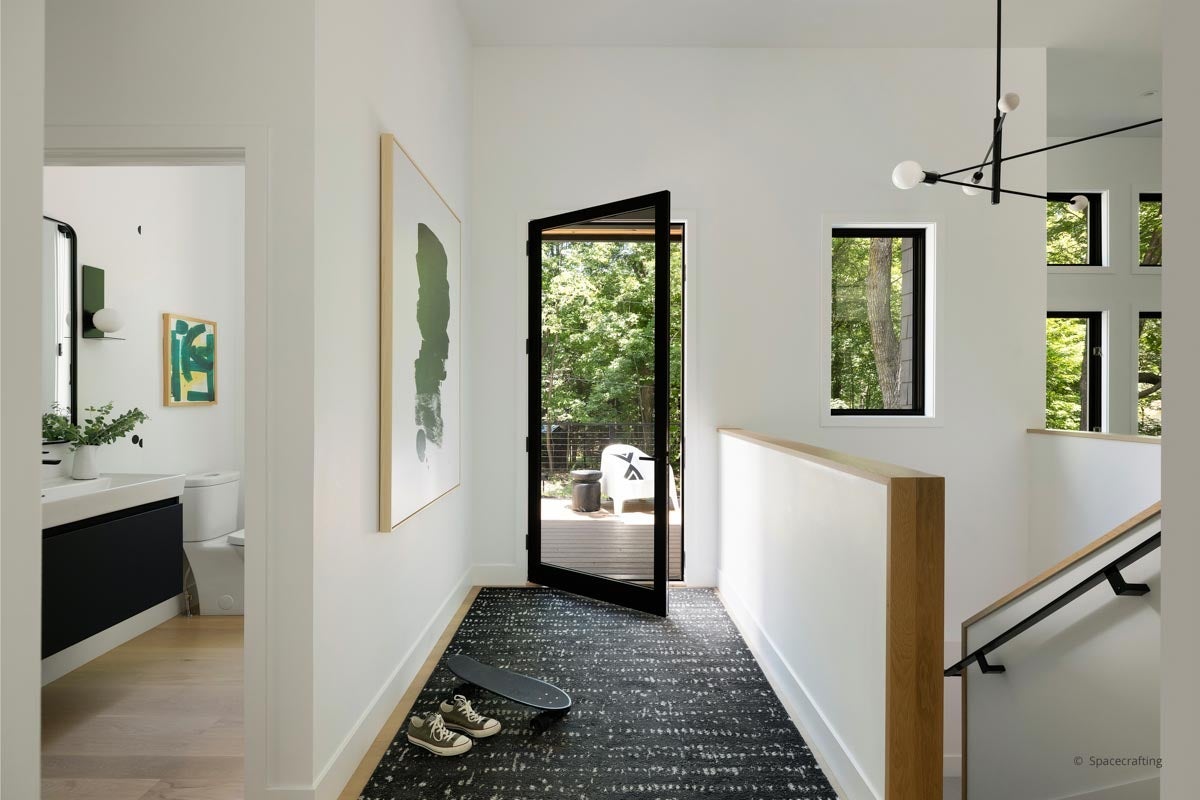 AQ318 - Interior of home with Forgent Series windows and VistaLuxe WD LINE door