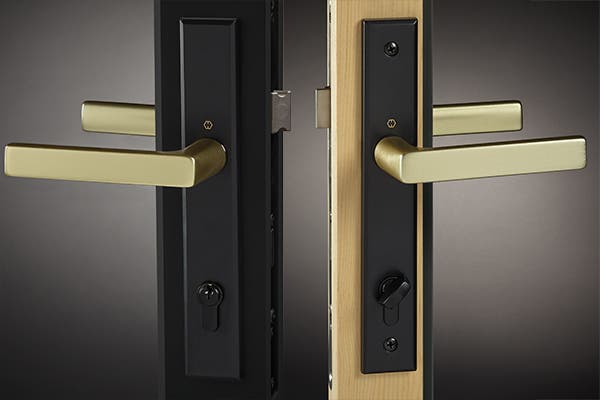 Handles-SwingDoor-Dallas-TwoTone-600x400.jpg
