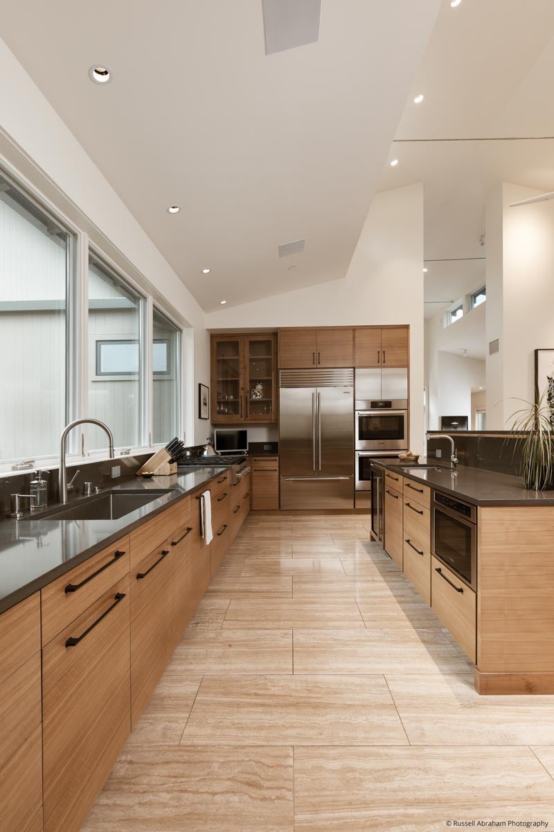 AM220 - Kolbe VistaLuxe WD awnings featured in kitchen