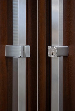 Hardware-Handles-PivotDoors-closeup-258x380.jpg