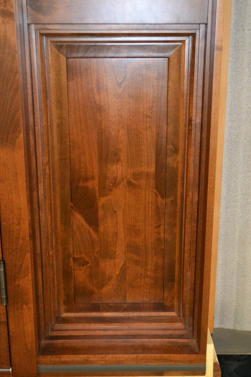 CS45-3, Alder Door with Operating Sidelites & Spread Mulls (interior closeup of sidelite bottom)
