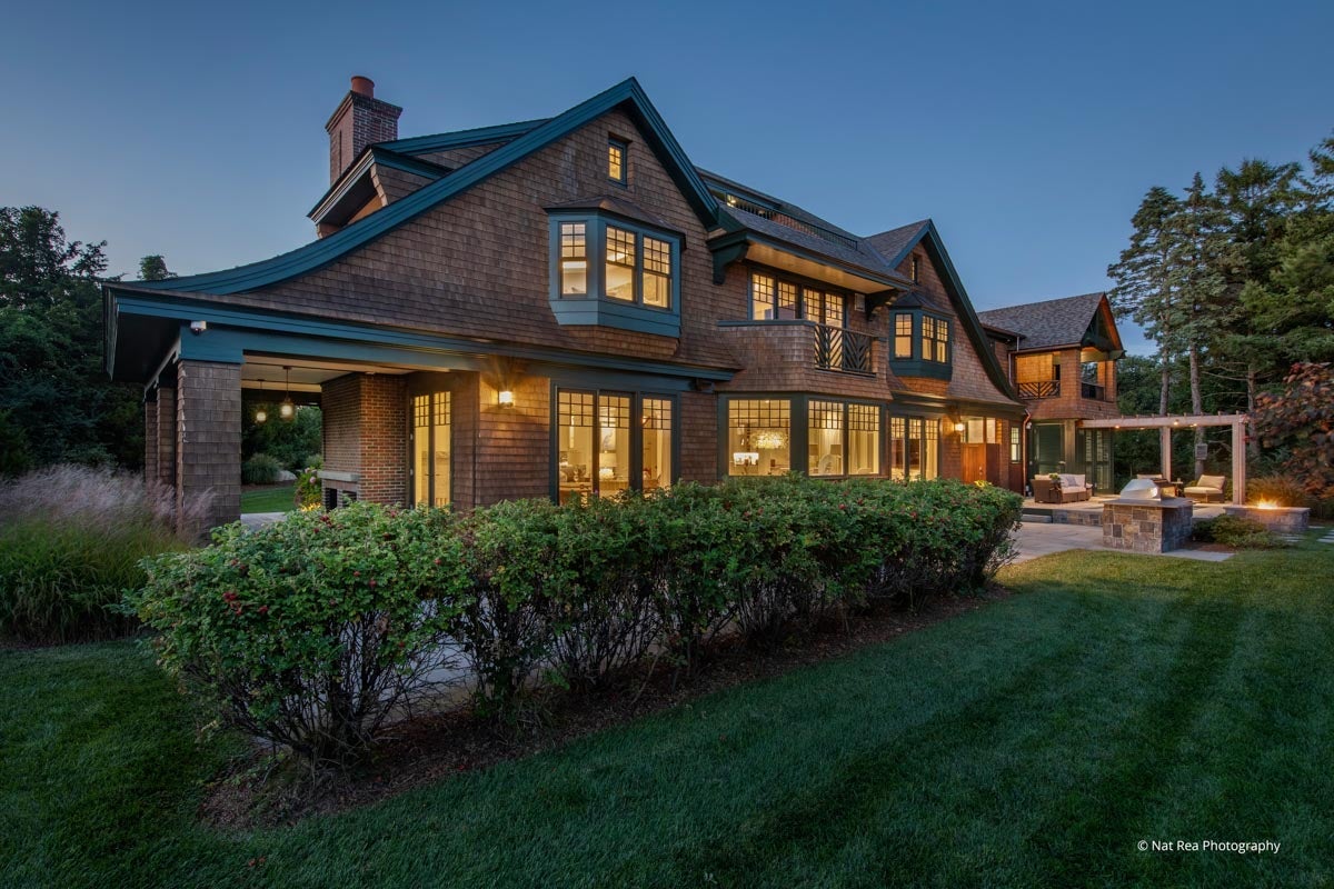 AP518 - Exterior of home with Heritage Series windows and doors