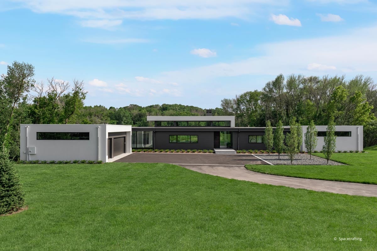 AO500– Exterior of home with VistaLuxe windows and doors