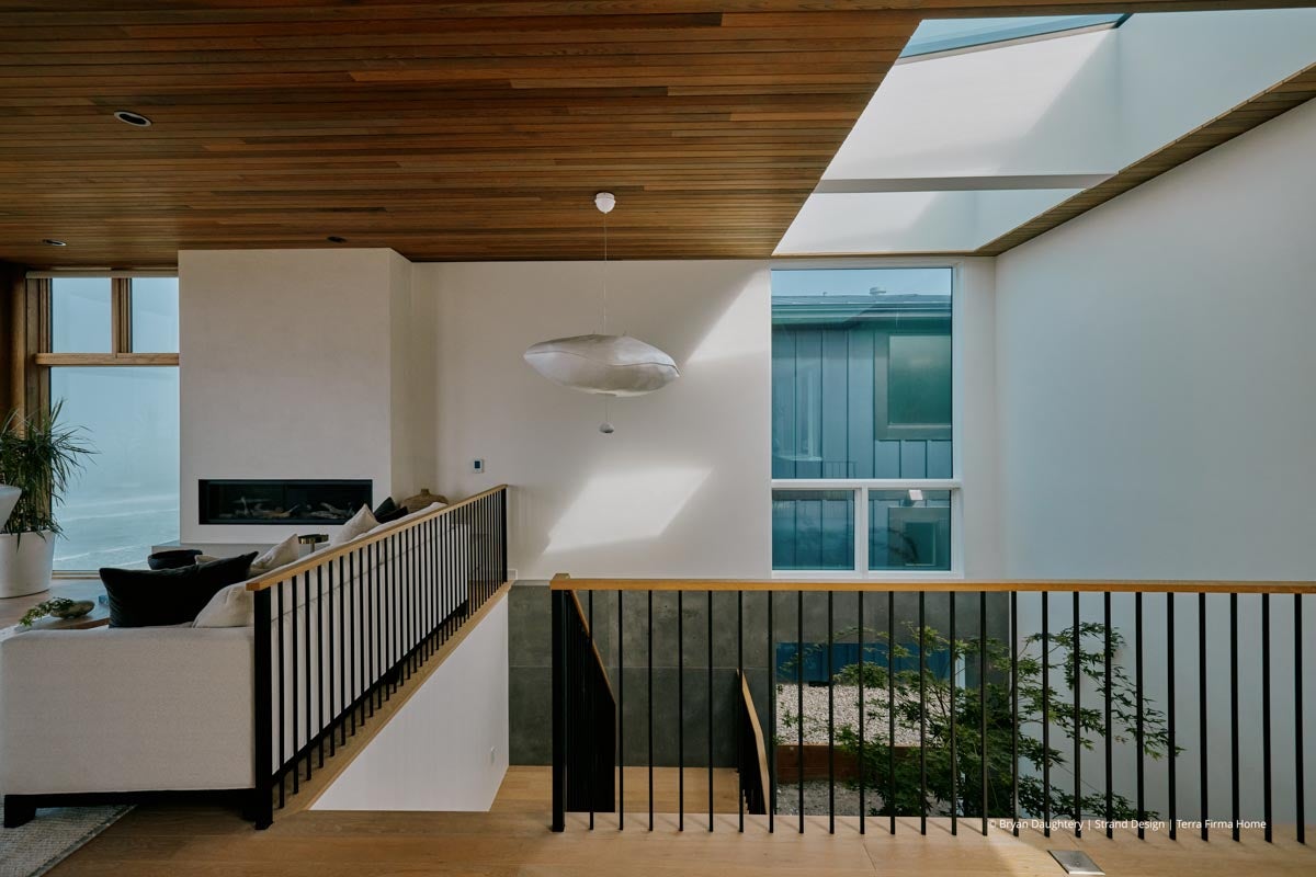 AR288 - Interior of home with VistaLuxe WD LINE windows and doors