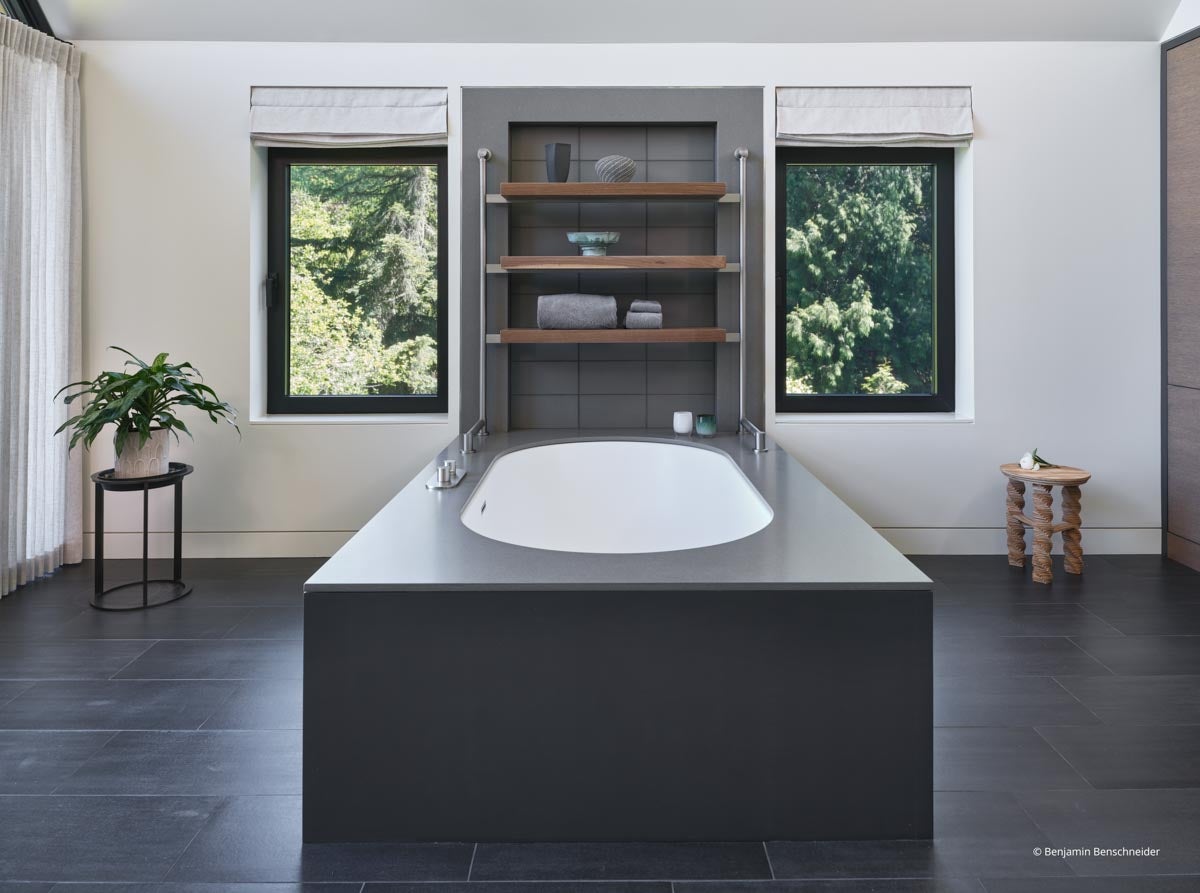 AR712 - Interior of home with VistaLuxe AL LINE windows and doors