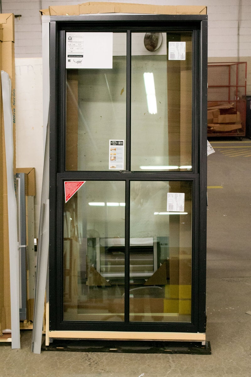CS85-2, Single Hung with Decorative Arch-Top Casing (interior)