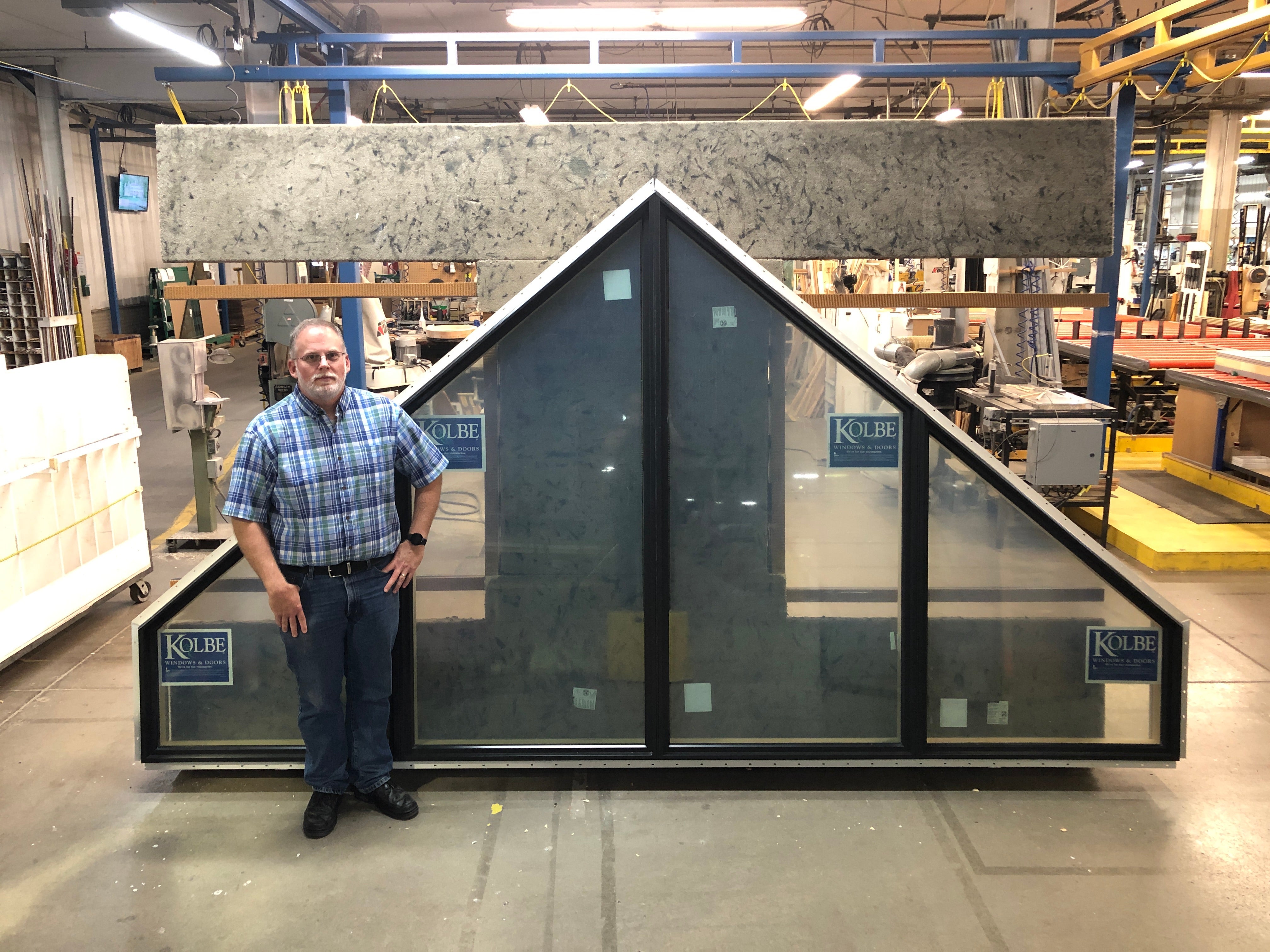 CS107-02-Ultra Series Trapezoid Transom