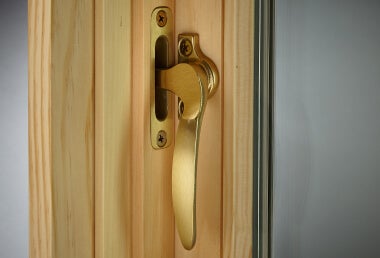 Handle-PushOutCasement-SinglePoint-NaturalBrass-lg-tiny.jpg