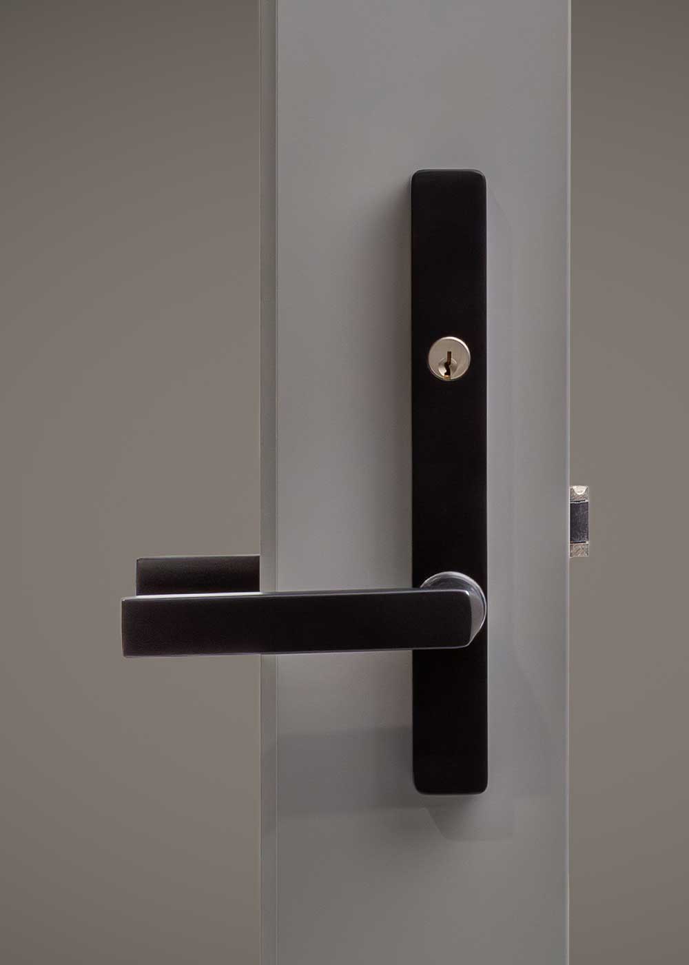 Exterior – Matte Black 