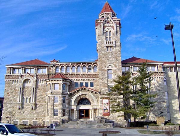 Dyche Hall, University of Kansas, modern photo (Joel Cooper on Flickr)