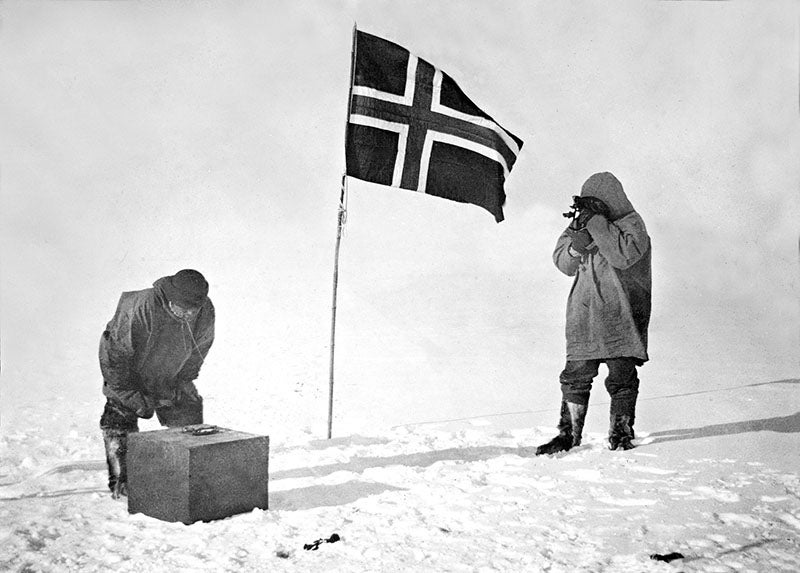 Roald Amundsen (right) measuring the solar altitude at the South Pole, Dec. 14-17, 1911 (Wikimedia commons)
