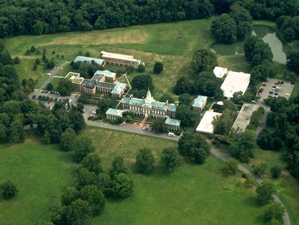 Aerial view of the Institute for Advance Study, Princeton (Wikimedia Commons)