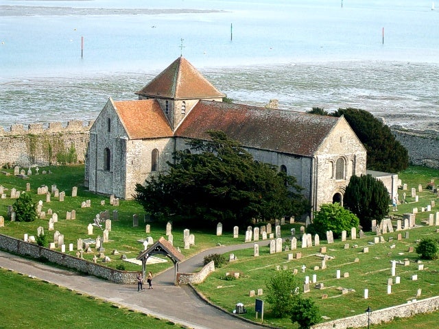 Churchyard of St. Mary’s Parish, Portchester, Hampshire, where James Lind is buried. A small memorial plaque is inside the church (Wikimedia commons)