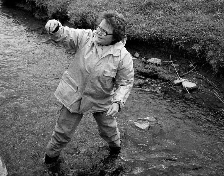 Ruth Patrick, limnologist at work, photograph, New York Times, Obituary, Sep. 23, 2013 (https://www.nytimes.com)