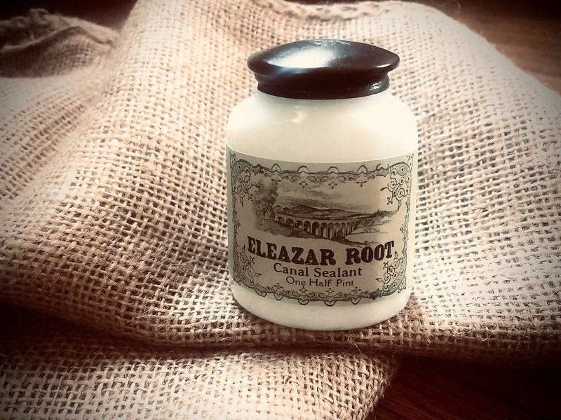 A jar of Eleazar Root Canal Sealant, with original label (and replacement cap), late 1850s (author’s collection; photograph by Melissa Dehner)