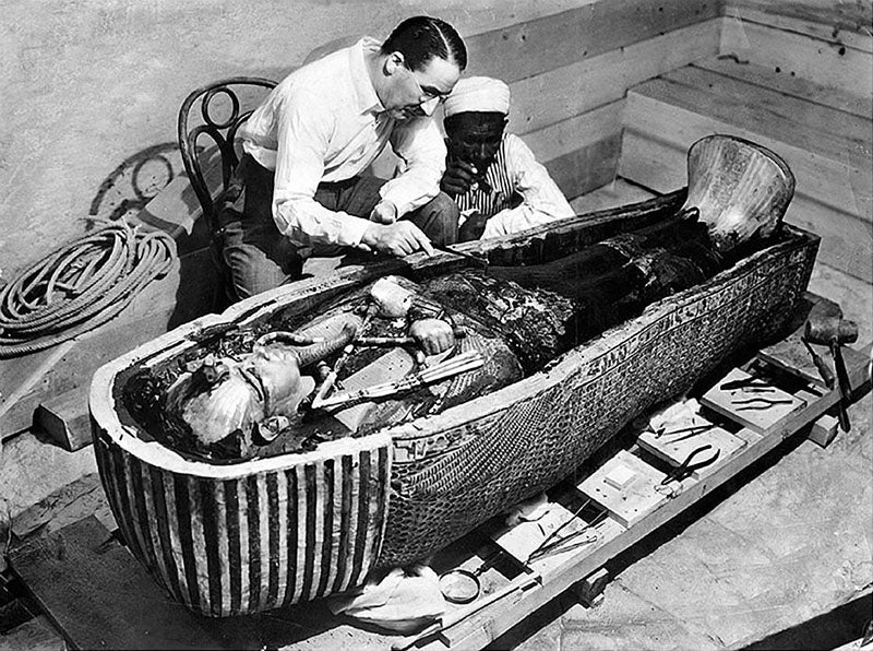 Howard Carter with opened coffin of Tutankhamun, 1924, photograph by Harry Burton (Wikimedia commons)