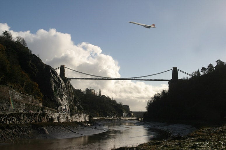 Concorde in a fly-by salute to the Clifton Suspension Bridge on its final flight, Nov. 26, 2003 (cliftonbridge.org.uk)