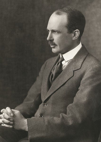 Portrait of Lawrence Bragg, photograph, 1930 (Wikimedia commons)