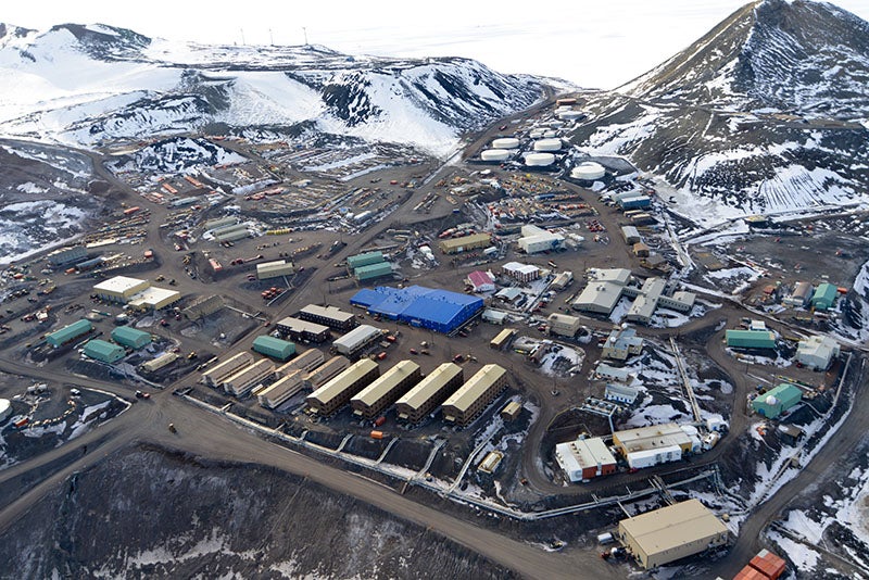 McMurdo Station, Antarctica, modern photo (photolibrary.usap.gov)