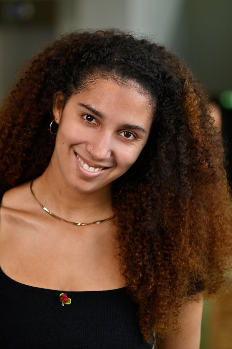 Portrait picture of Syreen Arens