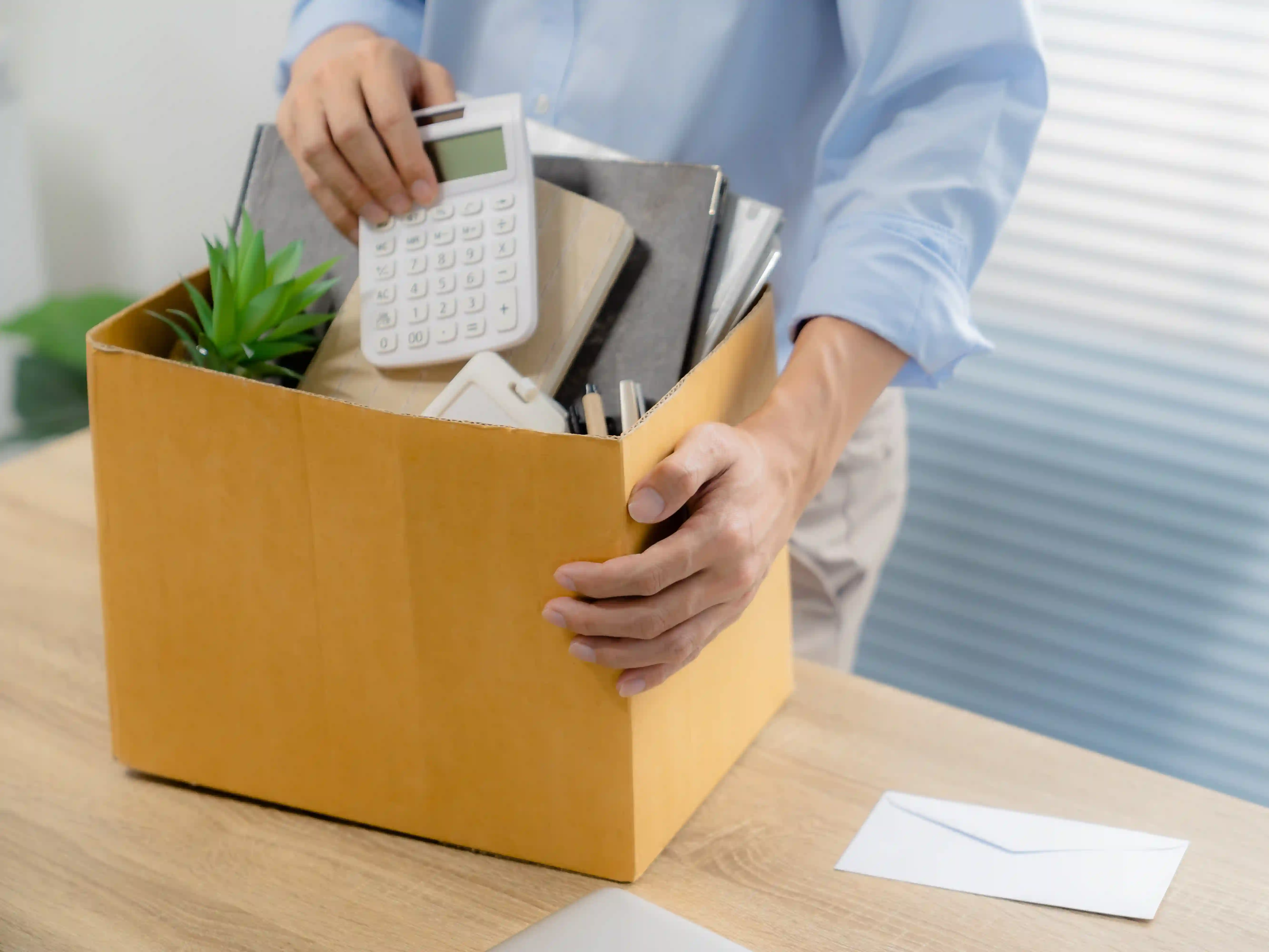 No clause, no comfort: Court reinforces implied notice obligations for employers