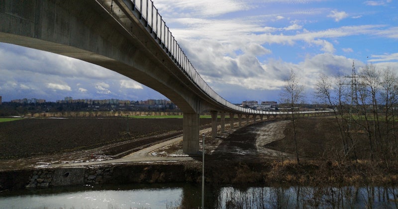 The viaduct over the Mže River