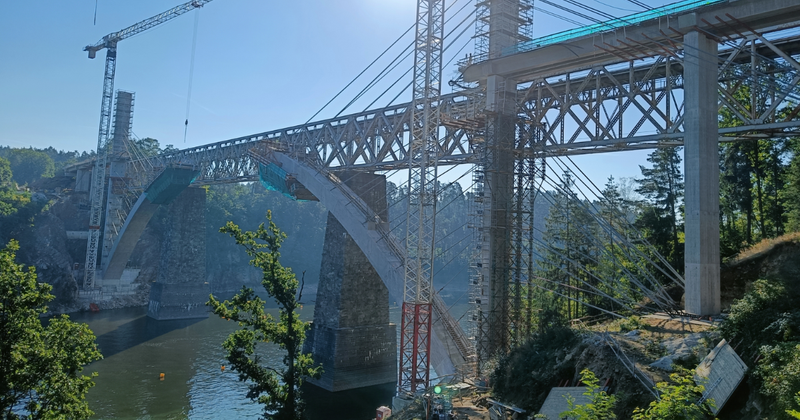 Pont ferroviaire à arche, Jetetice, Tchéquie