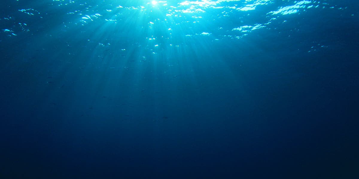 underwater photo of deep ocean