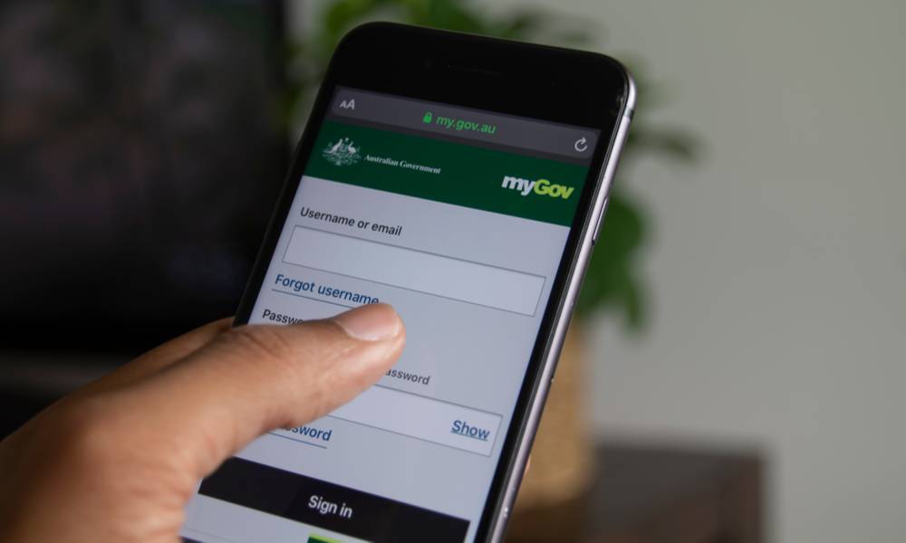 A person accessing myGov app on smartphone (1).jpg