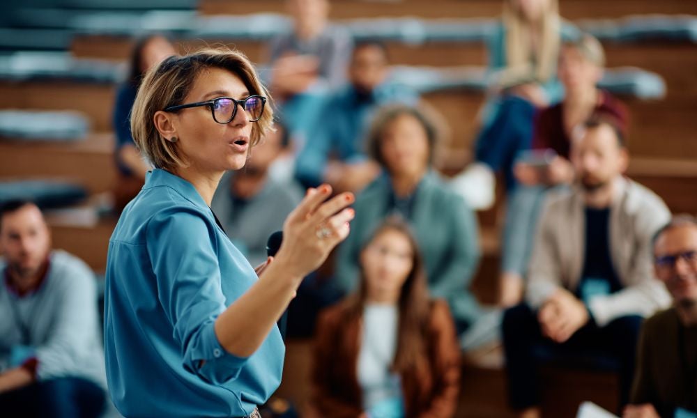 Female leaders positively impact female students’ performance.jpg