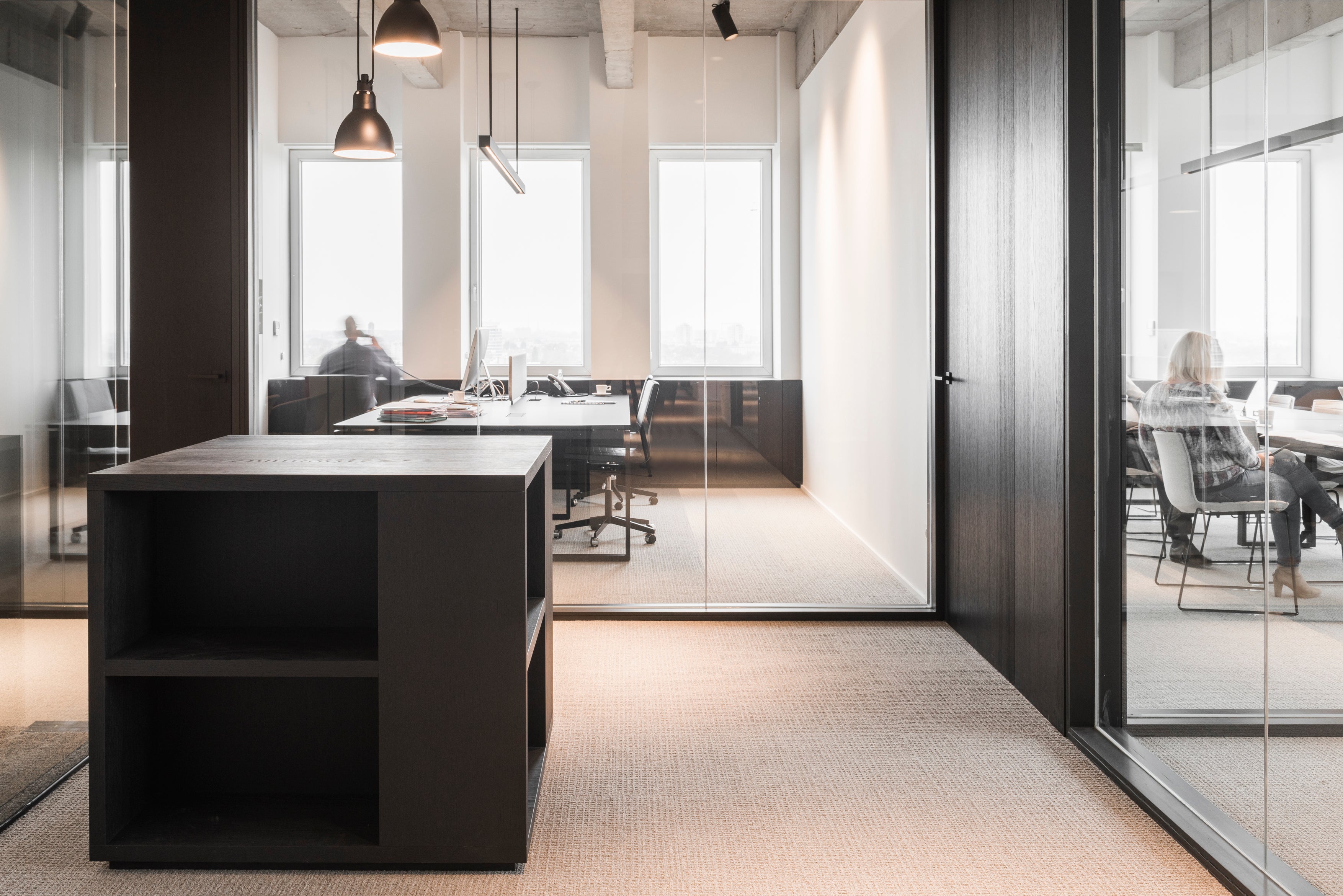 Querkus - querkus oak veneer - oak veneer - veneer floor - office - modern office - veneer panel
