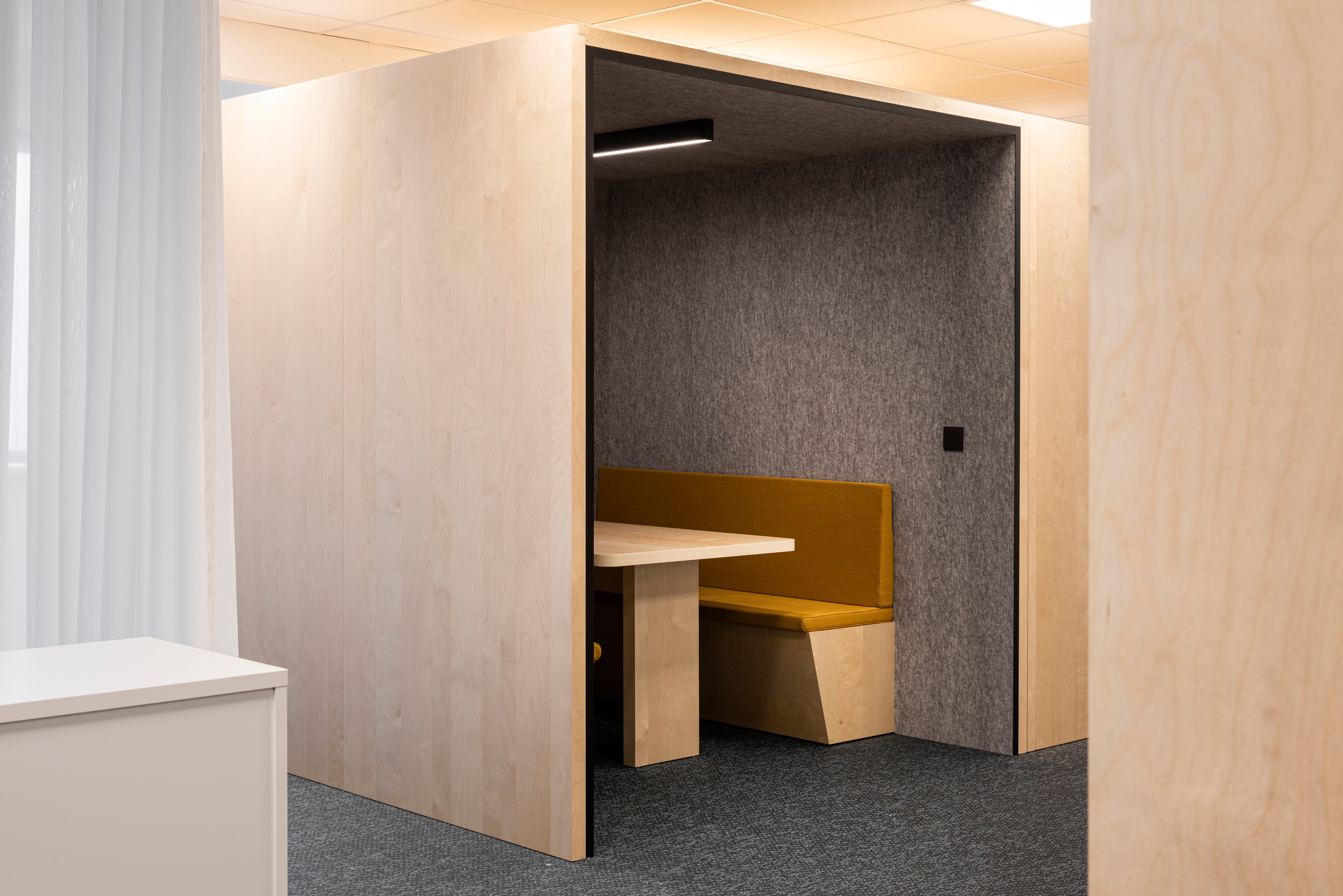 Nordus snow birch - snow birch - small office space - pod - office - wood panels - nordus - snow birch panels - birch wall - birch - veneer 