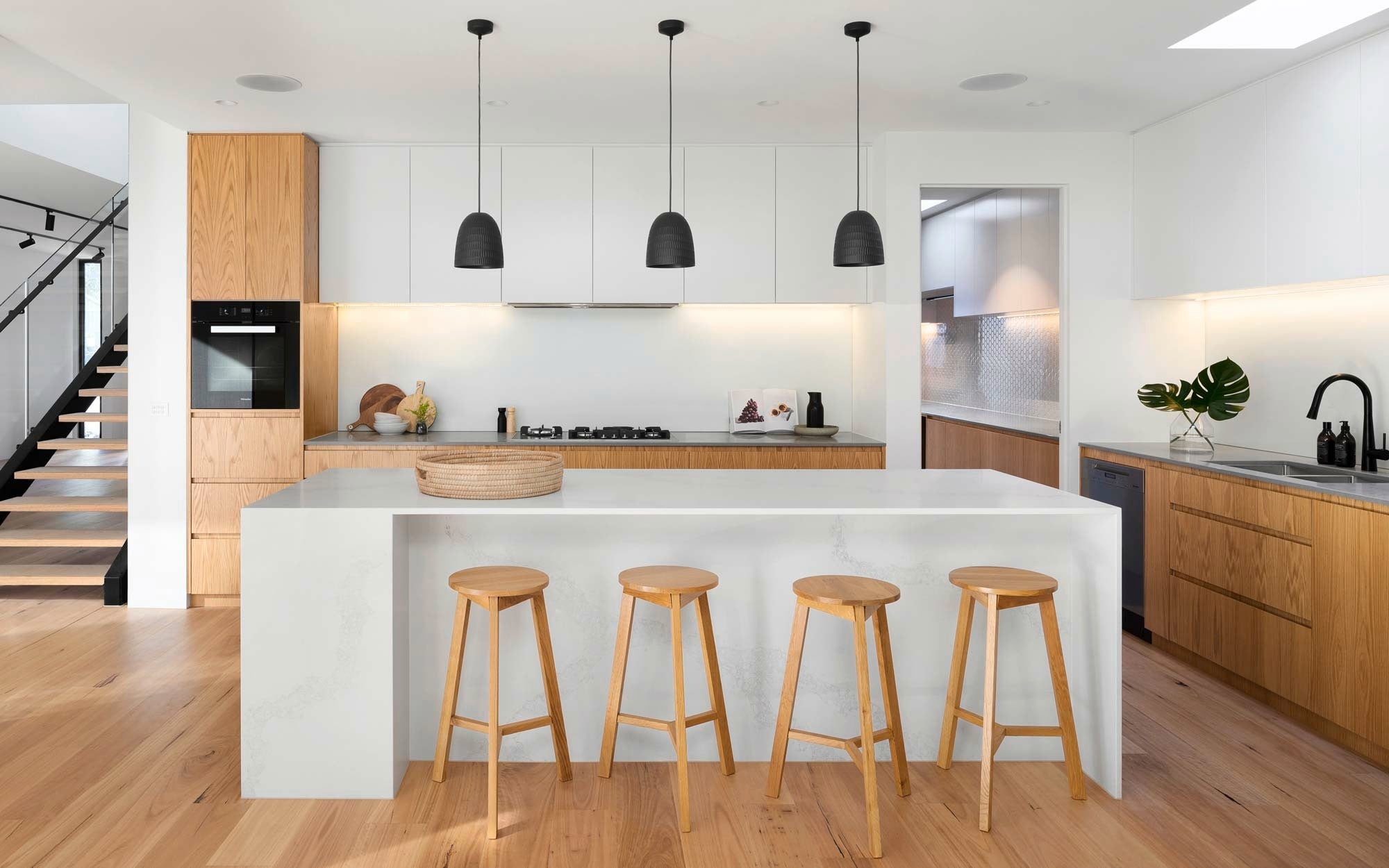 minimalism kitchen - kitchen - veneered flooring - warm wood kitchen