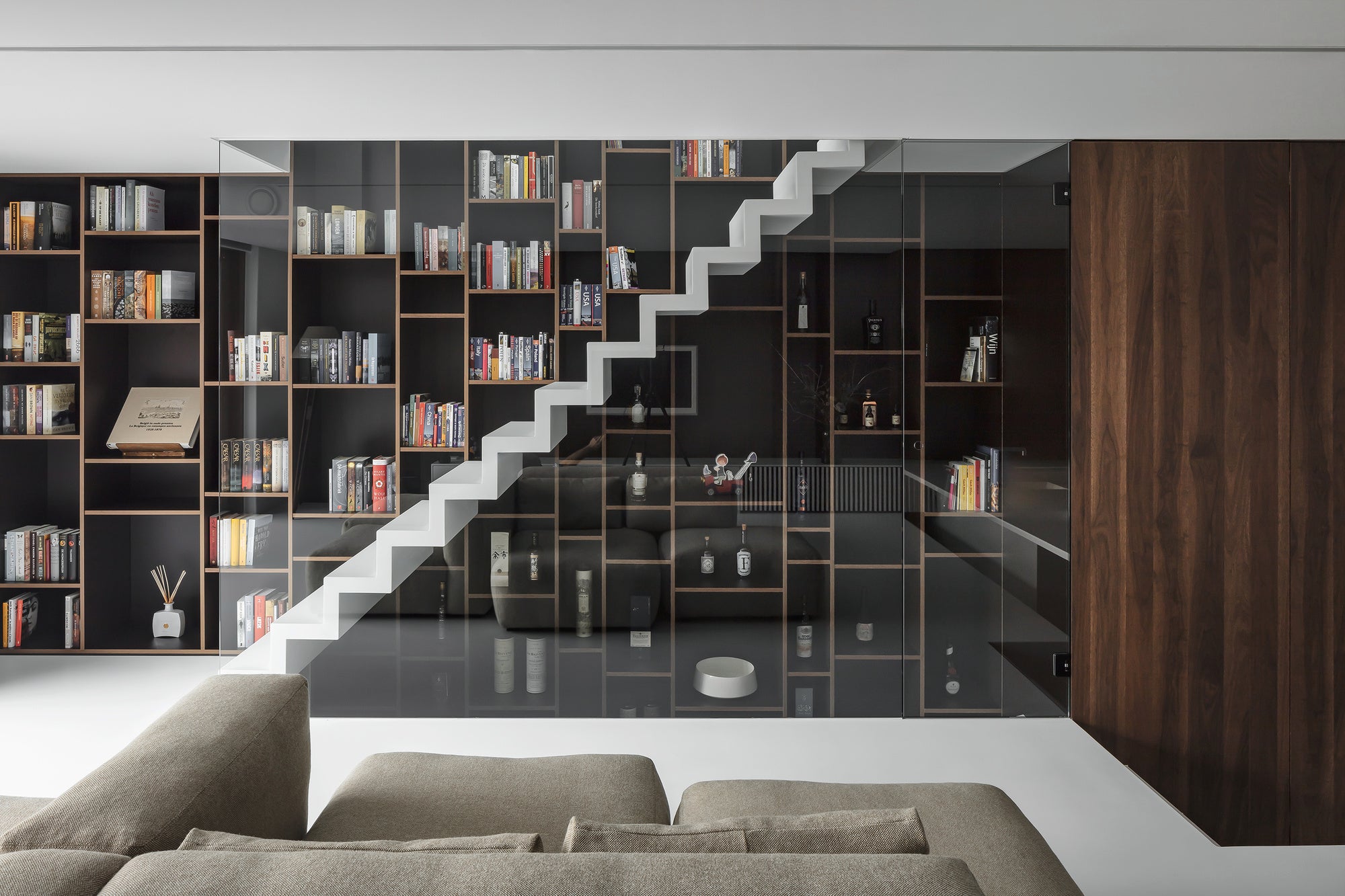 Shinnoki - dark bookcase - book shelf - dark wooden book shelf - dark wooden bookcase - modern bookcase