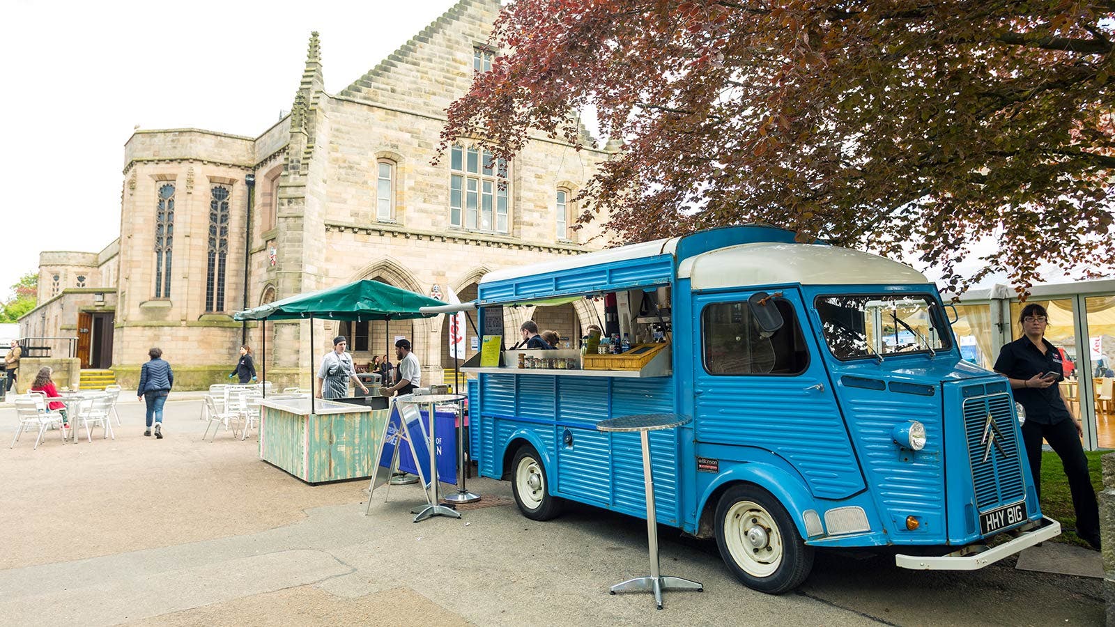 Food truck outside campus