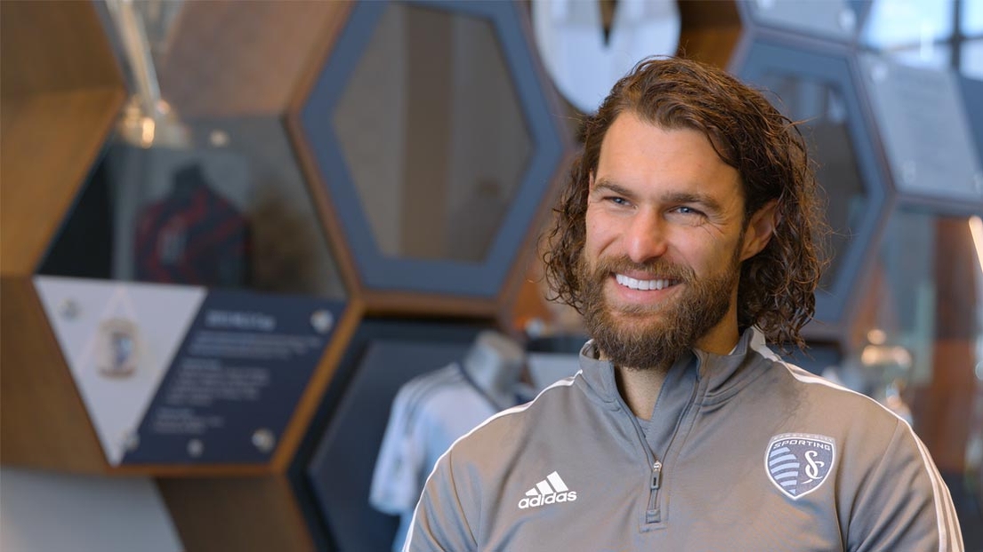 SportingKC using a Sunlighten Infrared Sauna