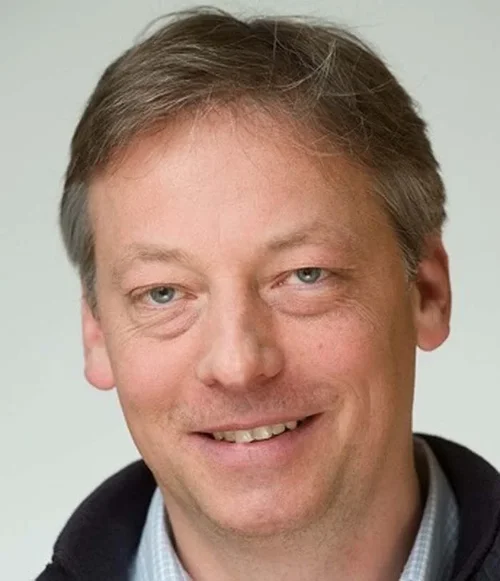 Dr. Peer Fischer