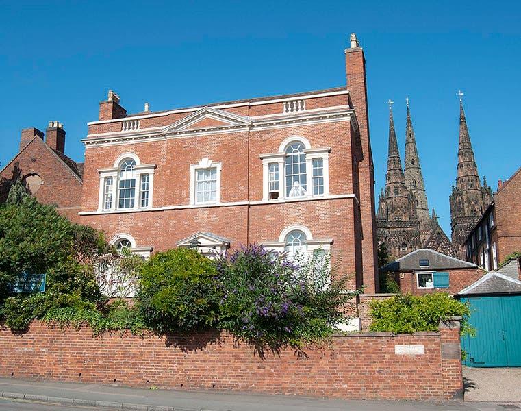 Erasmus Darwin’s home in Lichfield, where he lived from 1758 to 1781; it is now a museum (Wikimedia commons)