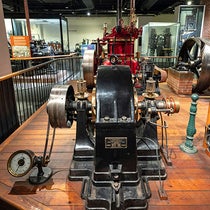 A Westinghouse single-phase AC generator, built in 1888, on display in the National Museum of American History, Smithsonian Institution (collections.si.edu)