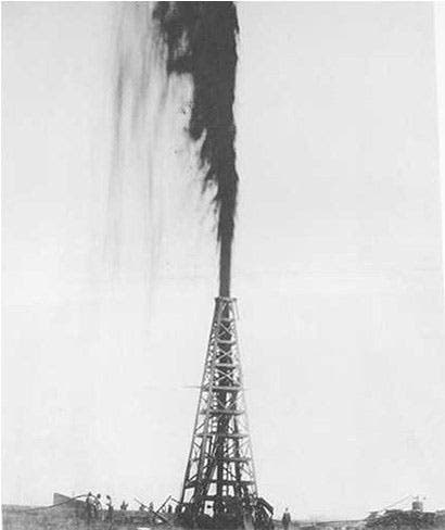The Lucas gusher at Spindletop, shortly after it came in on Jan. 10, 1901, photograph, near Beaumont, Texas (Wikimedia commons)