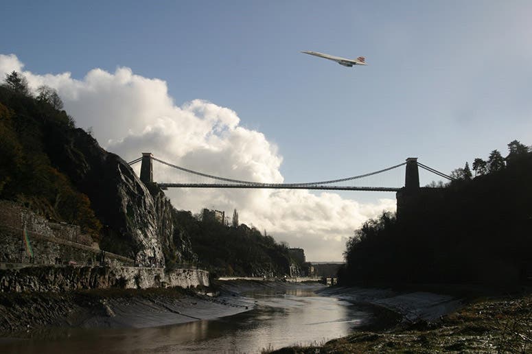 Concorde in a fly-by salute to the Clifton Suspension Bridge on its final flight, Nov. 26, 2003 (cliftonbridge.org.uk)