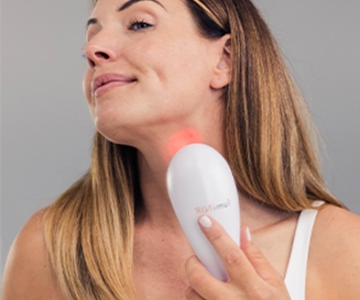 lumiNIR woman using on neck